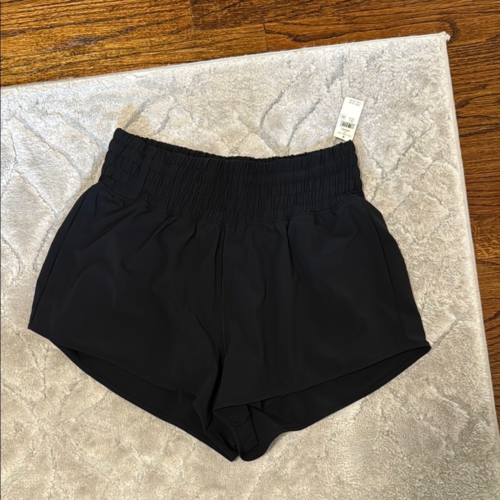 Offline by aerie hot stuff short
